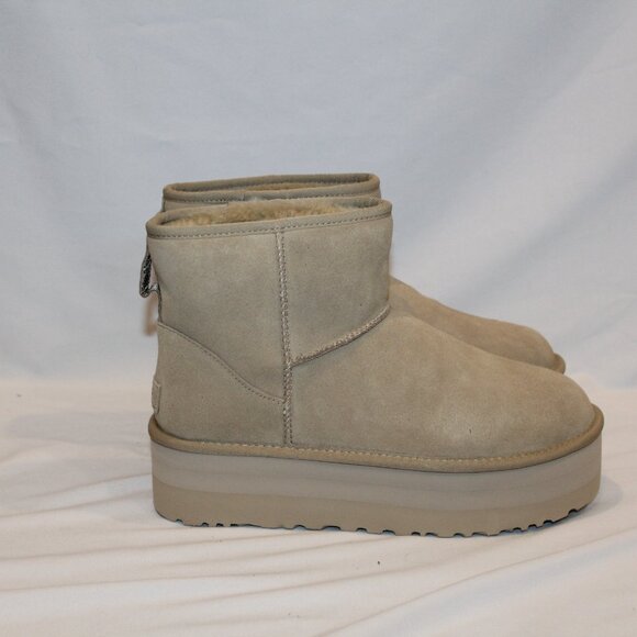 Women UGG‎ WOMEN\'S CLASSIC MINI PLATFORM SUEDE SHEARLING LINED BOOTS TAN NEW!